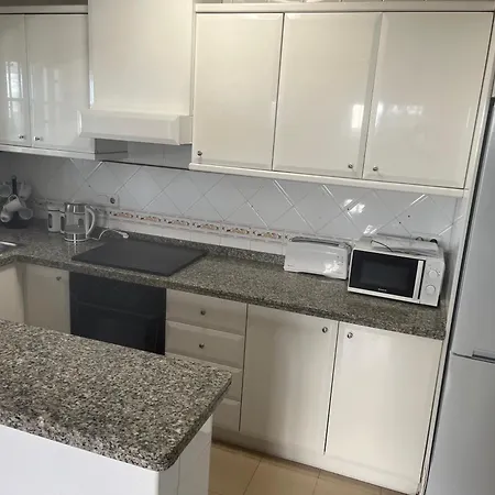 Stunning 3 Bedroom Large House In Great Location Los Dolses