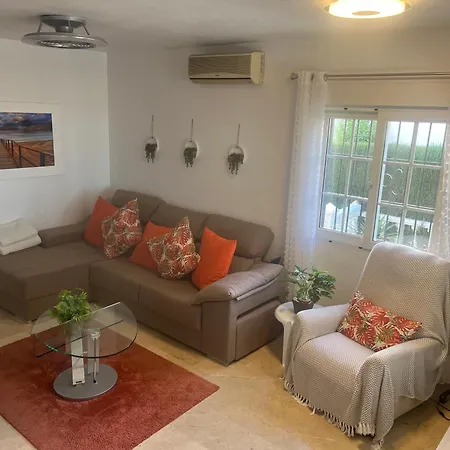 Stunning 3 Bedroom Large House In Great Location * Los Dolses