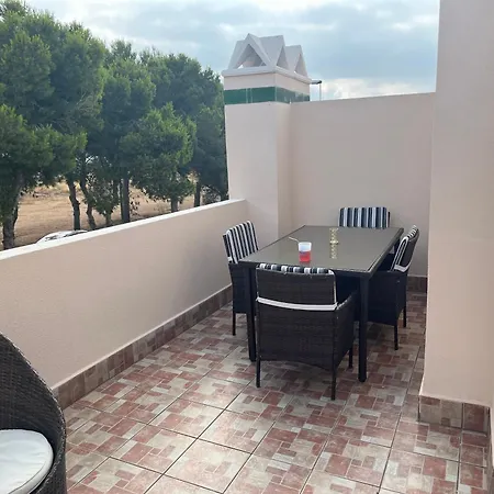 Stunning 3 Bedroom Large House In Great Location Holiday home *